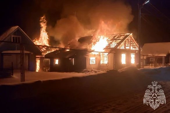 На пожаре в Родниковском районе погибли женщина и двое мужчин